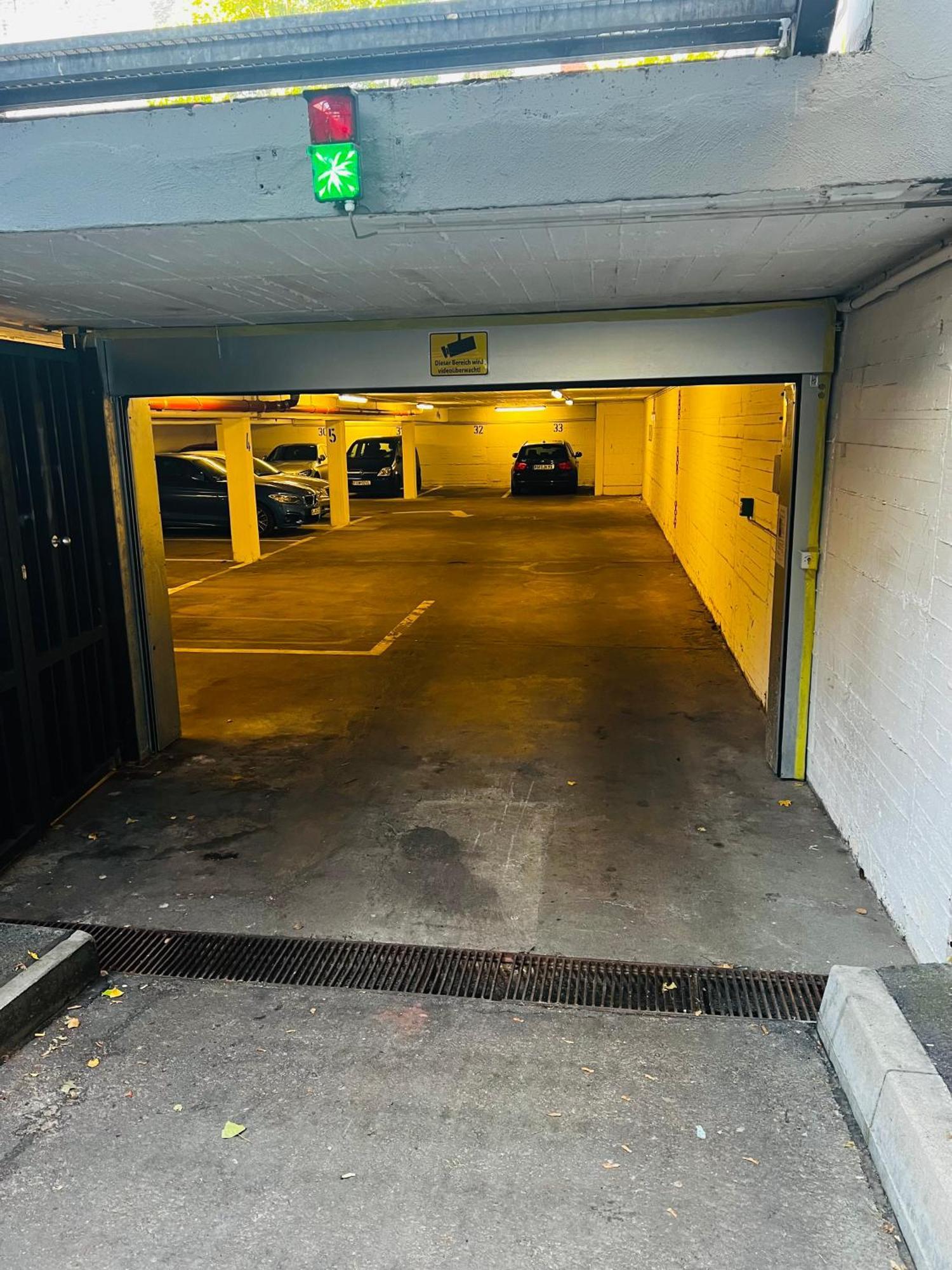 Ladenwohnung In Kreuzberg Mit Parkplatz In Einer Tiefgarage Berlin Dış mekan fotoğraf